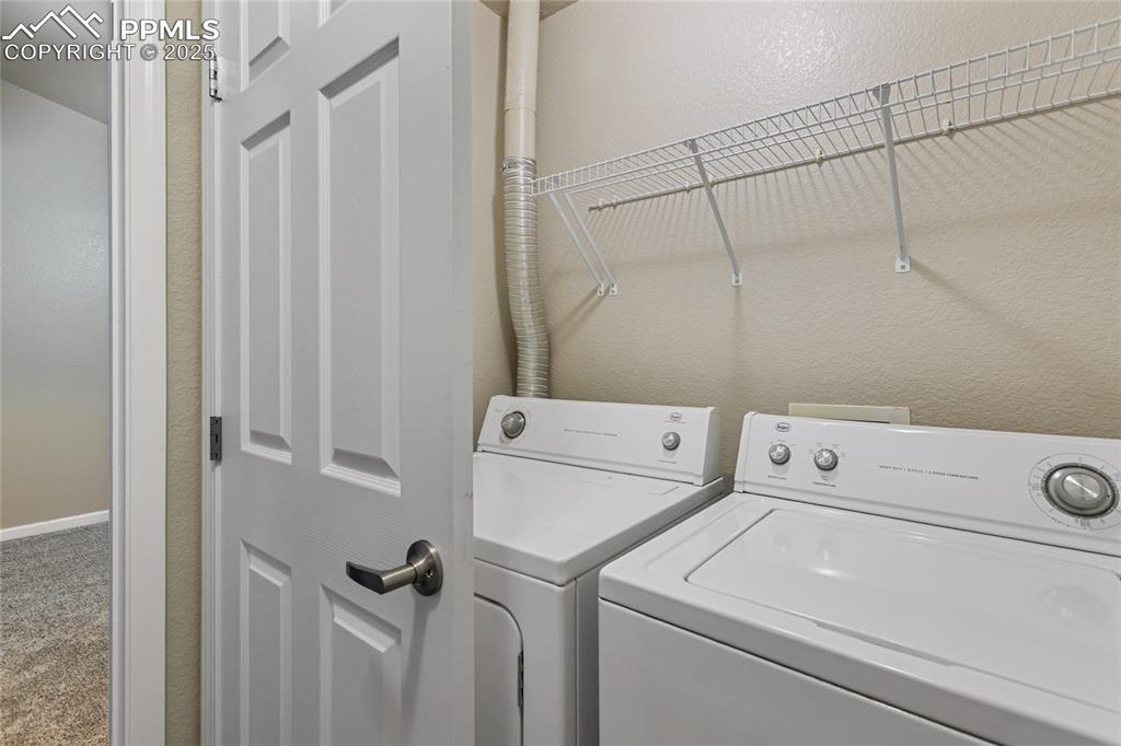 Image 29 of 29: Laundry