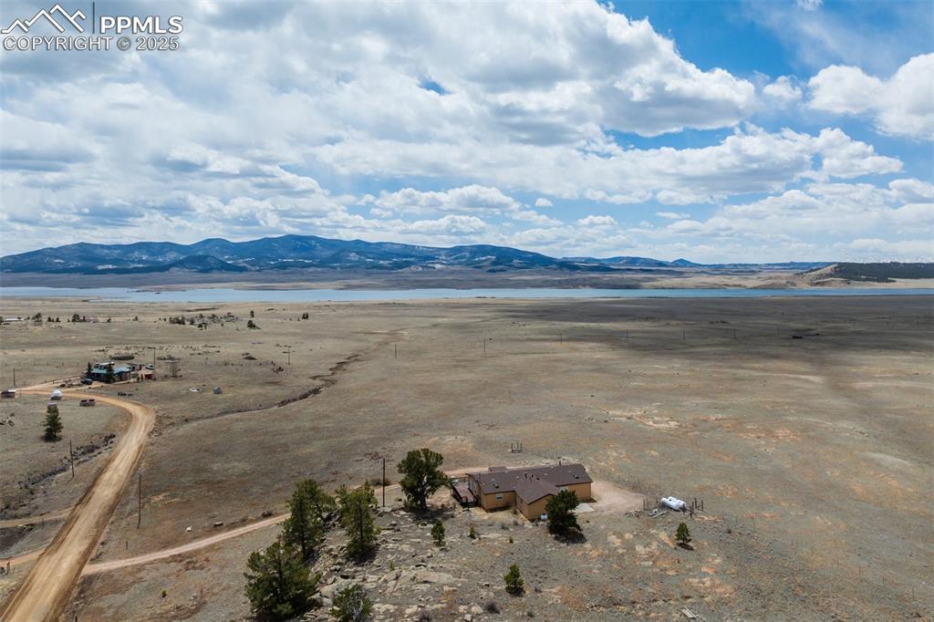 Image 17 of 17: View