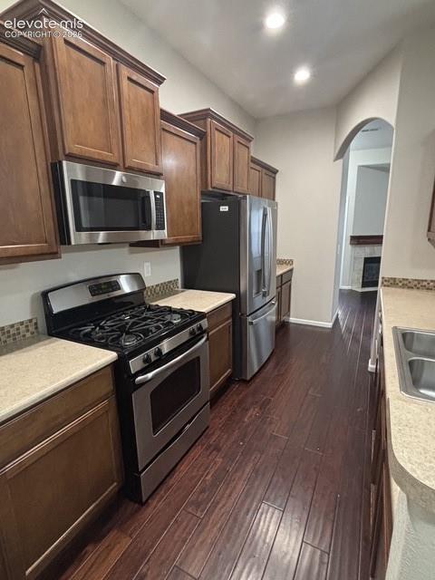 Image 4 of 22: Kitchen