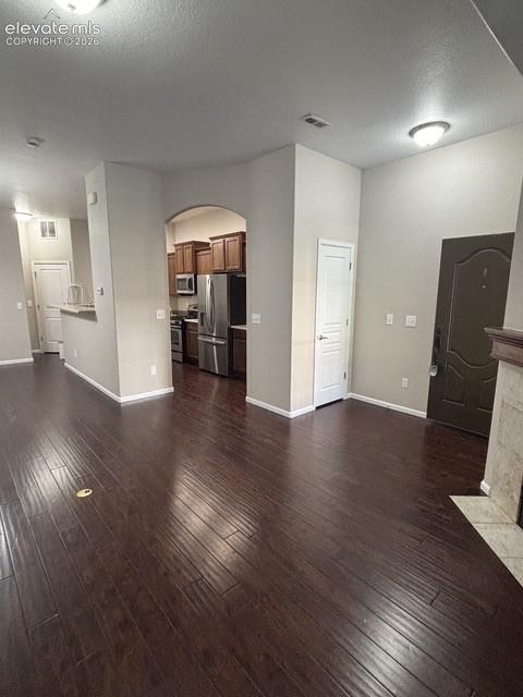 Image 6 of 22: Living Room