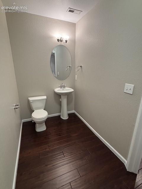 Image 9 of 22: Bathroom