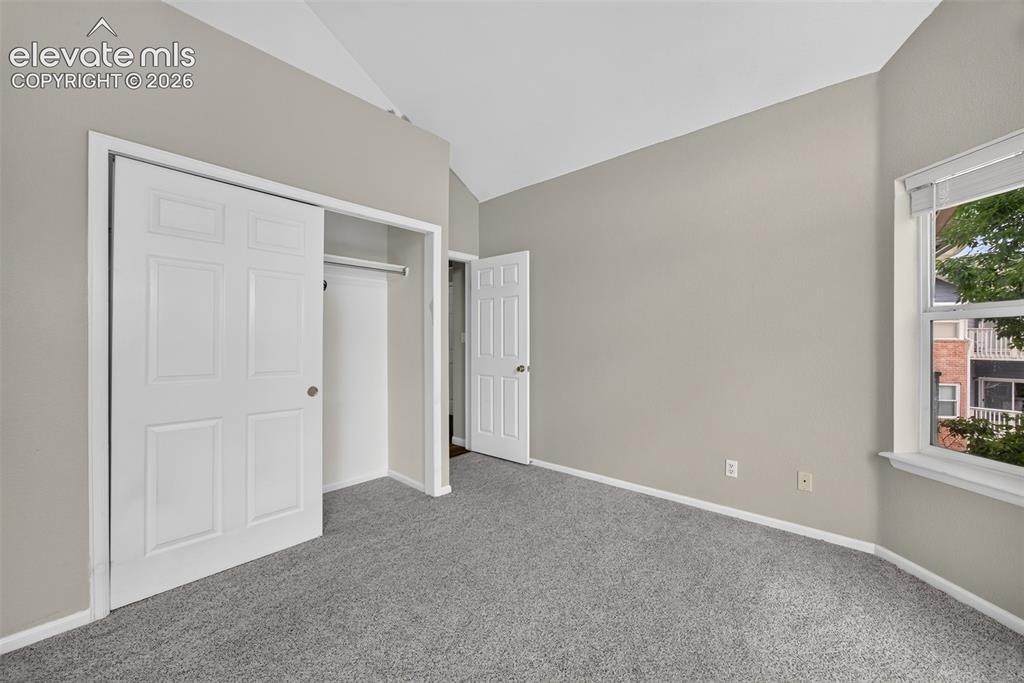 Image 14 of 37: Bedroom