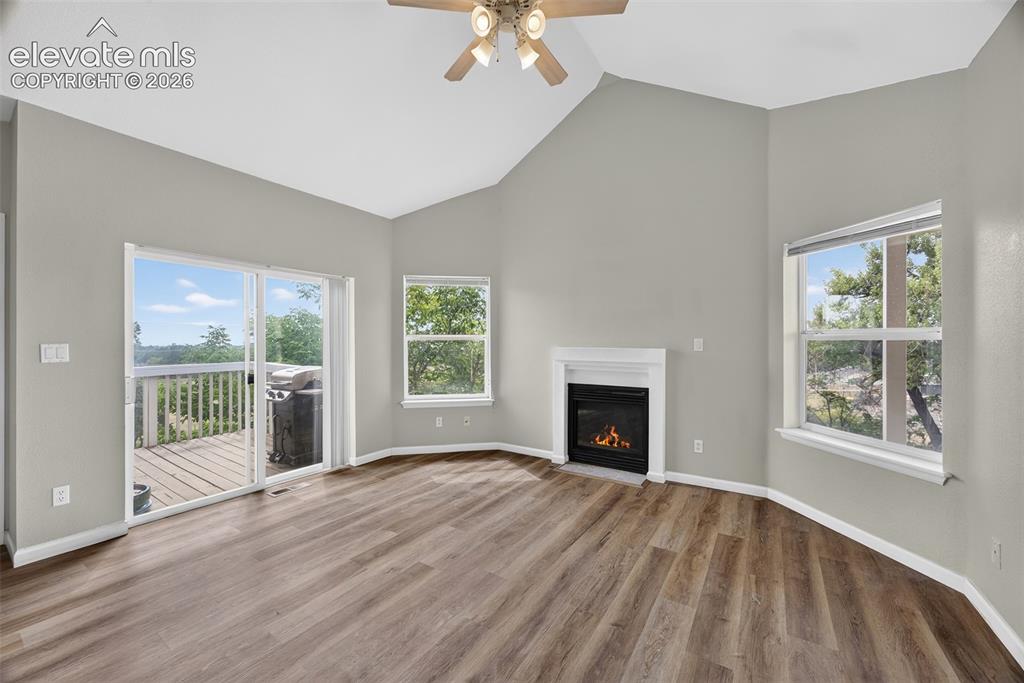 Image 5 of 37: Living Room