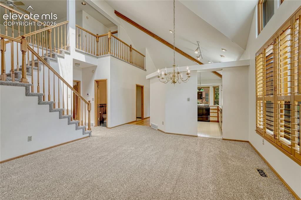 Image 12 of 50: Great Room