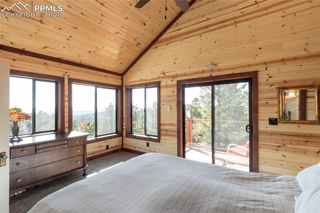 Image 25 of 39: Bedroom