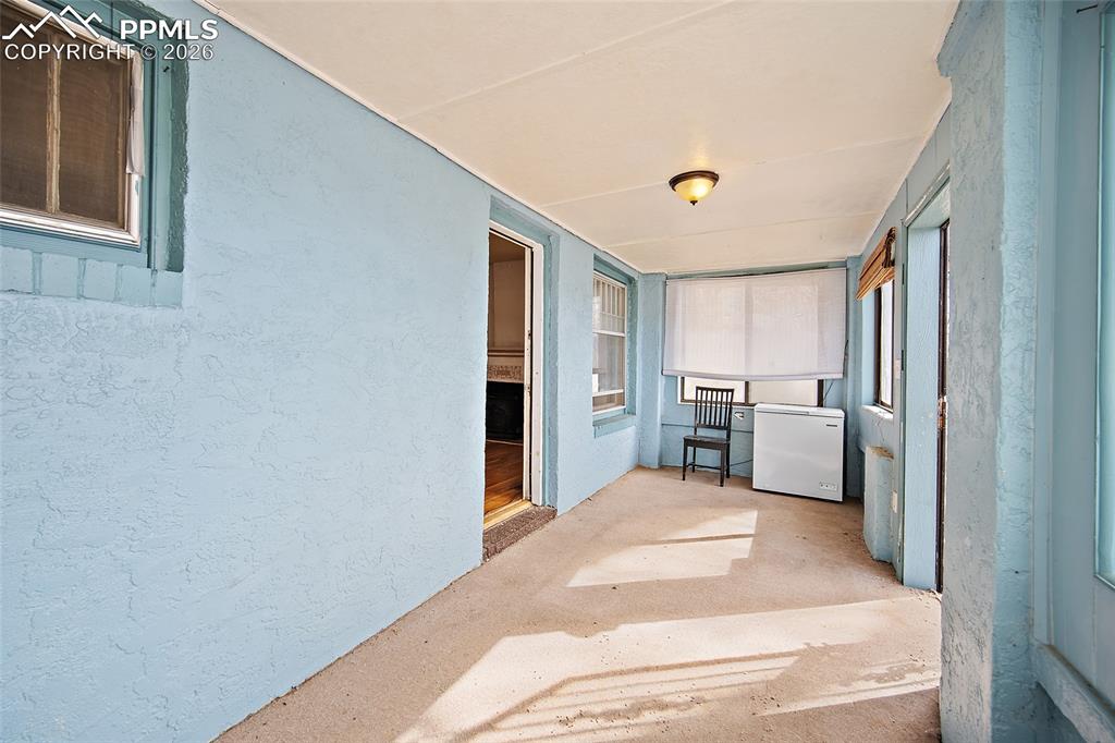 Image 2 of 30: Sun Room