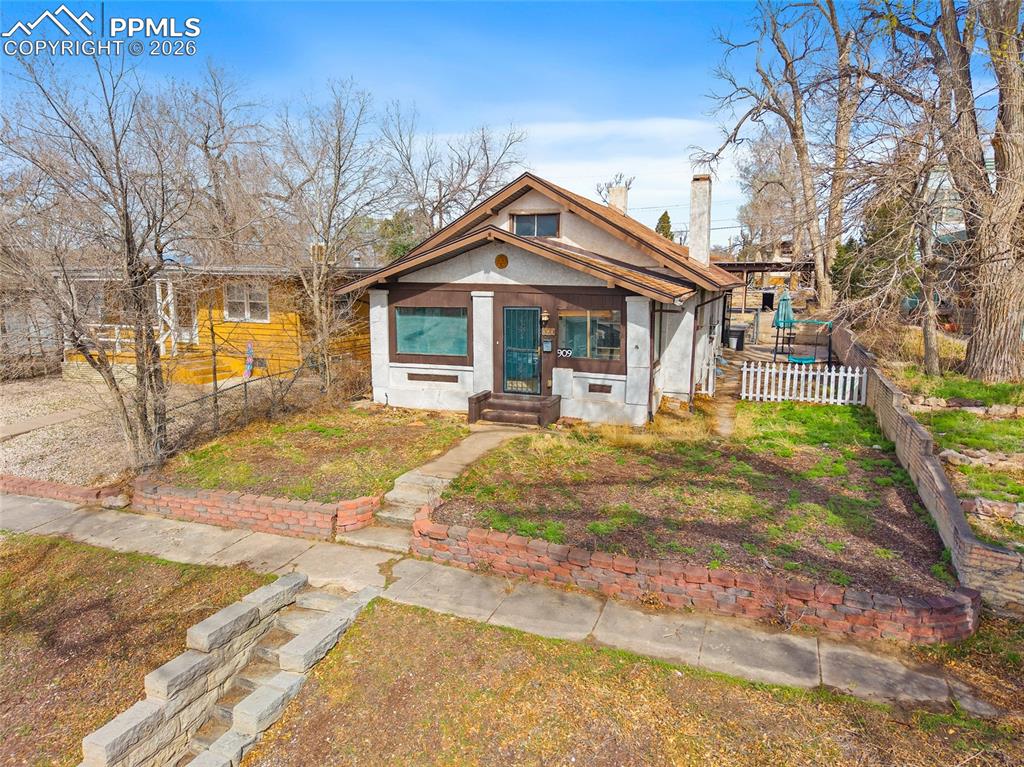 Image 27 of 30: Front of Structure