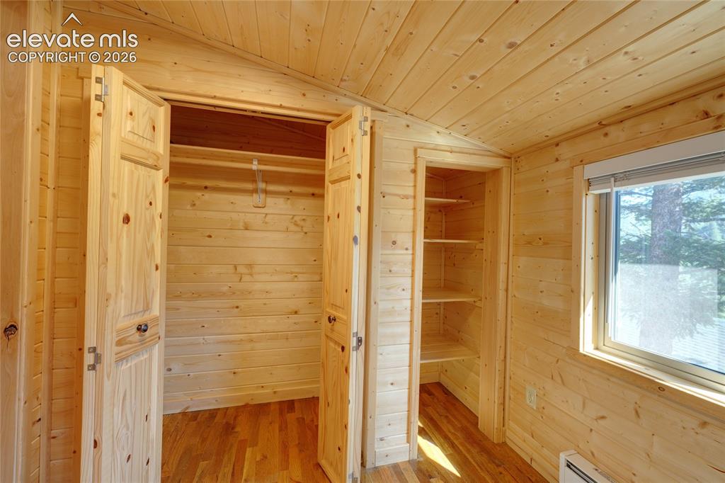 Image 13 of 29: Closet