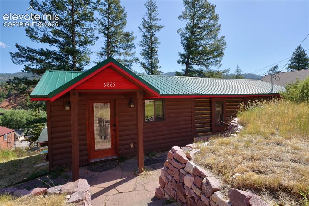 Image 2 of 29: Front of Structure