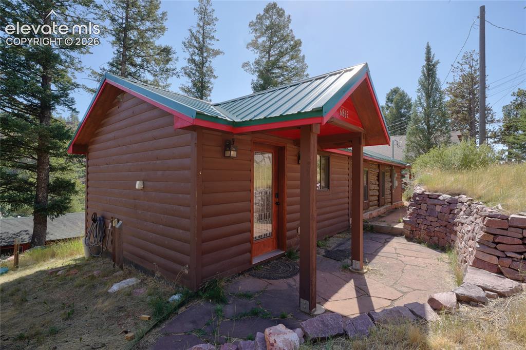 Image 3 of 29: Front of Structure