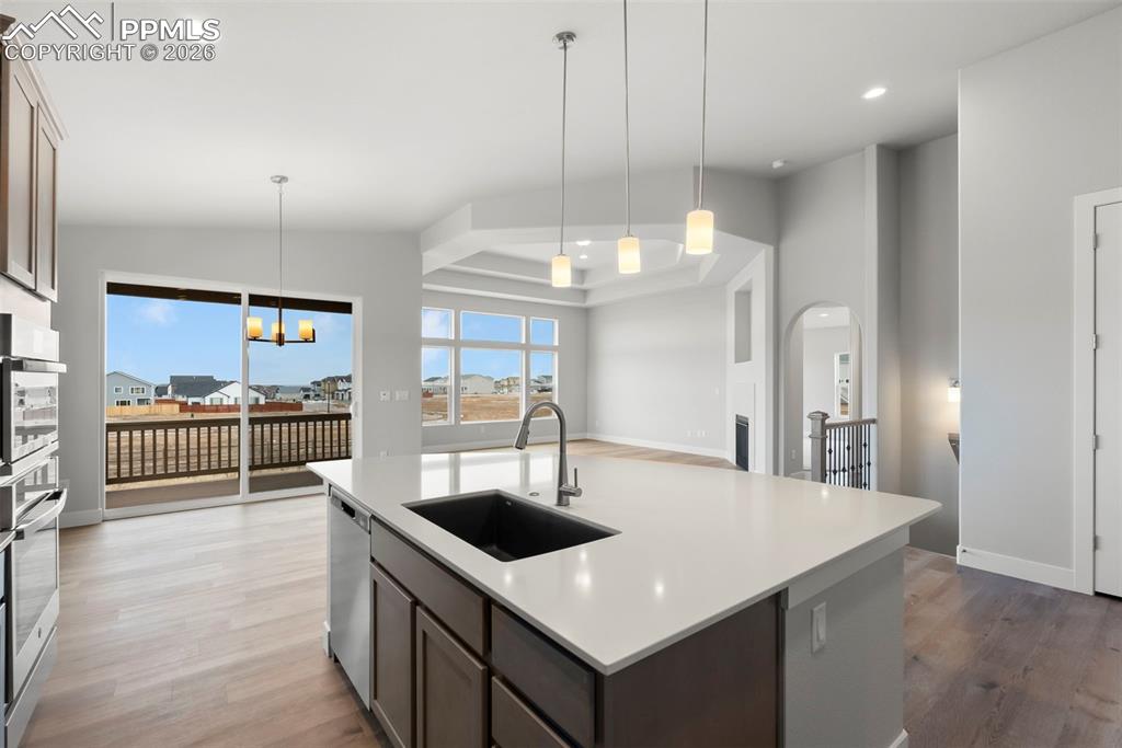 Image 11 of 50: Kitchen