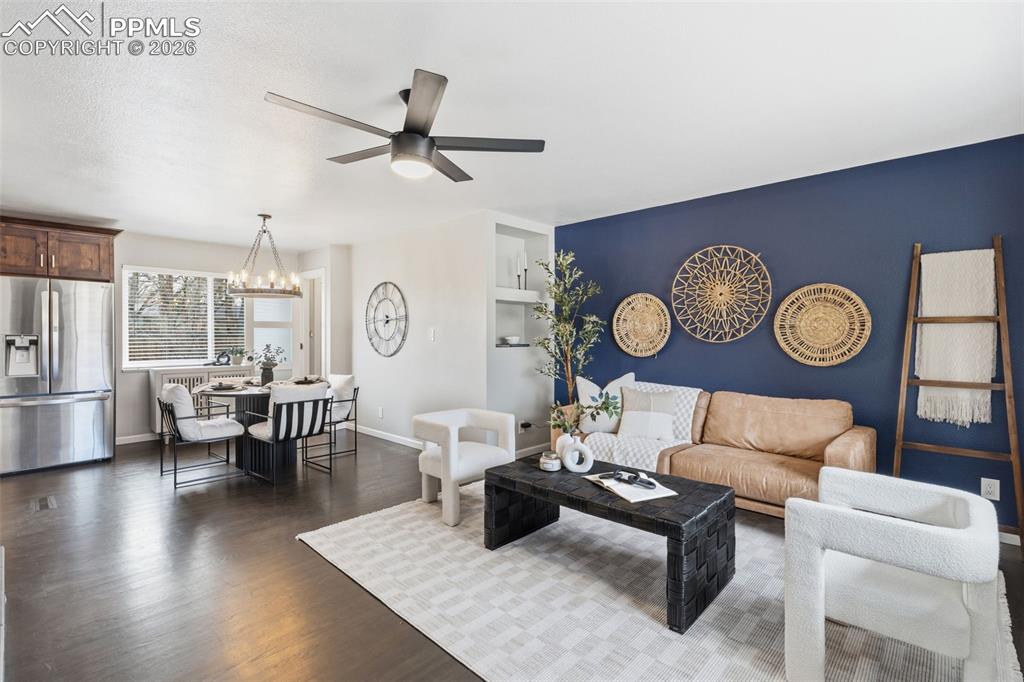 Image 4 of 29: Living Room