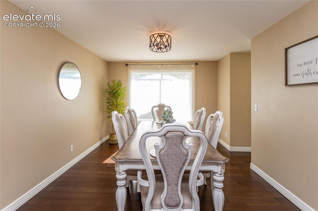 Image 6 of 43: Dining Area