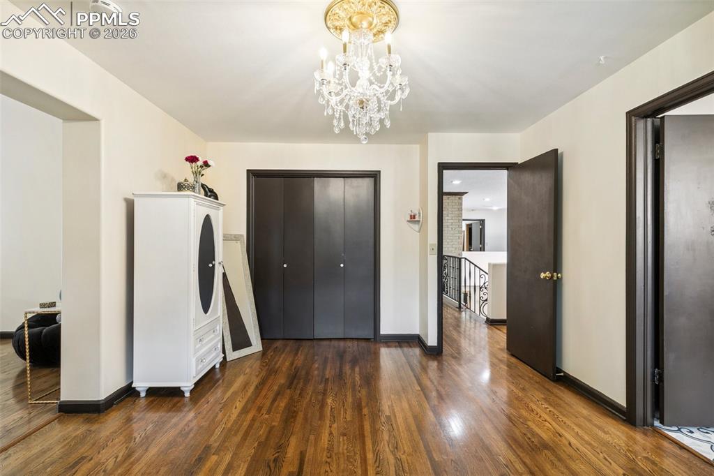 Image 30 of 45: Bedroom