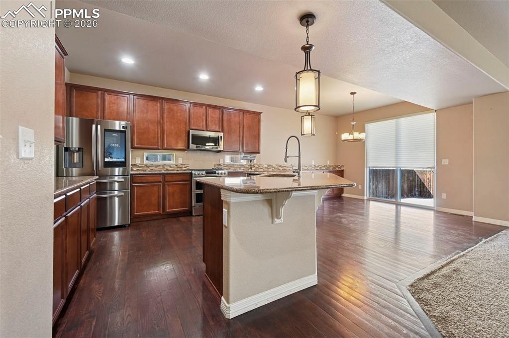 Image 11 of 38: Kitchen