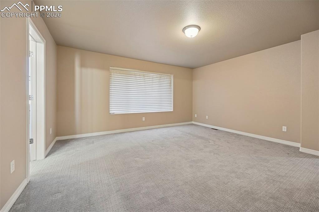 Image 28 of 38: Bedroom