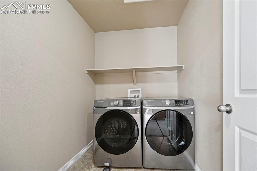 Image 34 of 38: Laundry