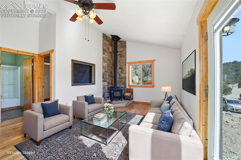 Image 5 of 28: Virtually Staged