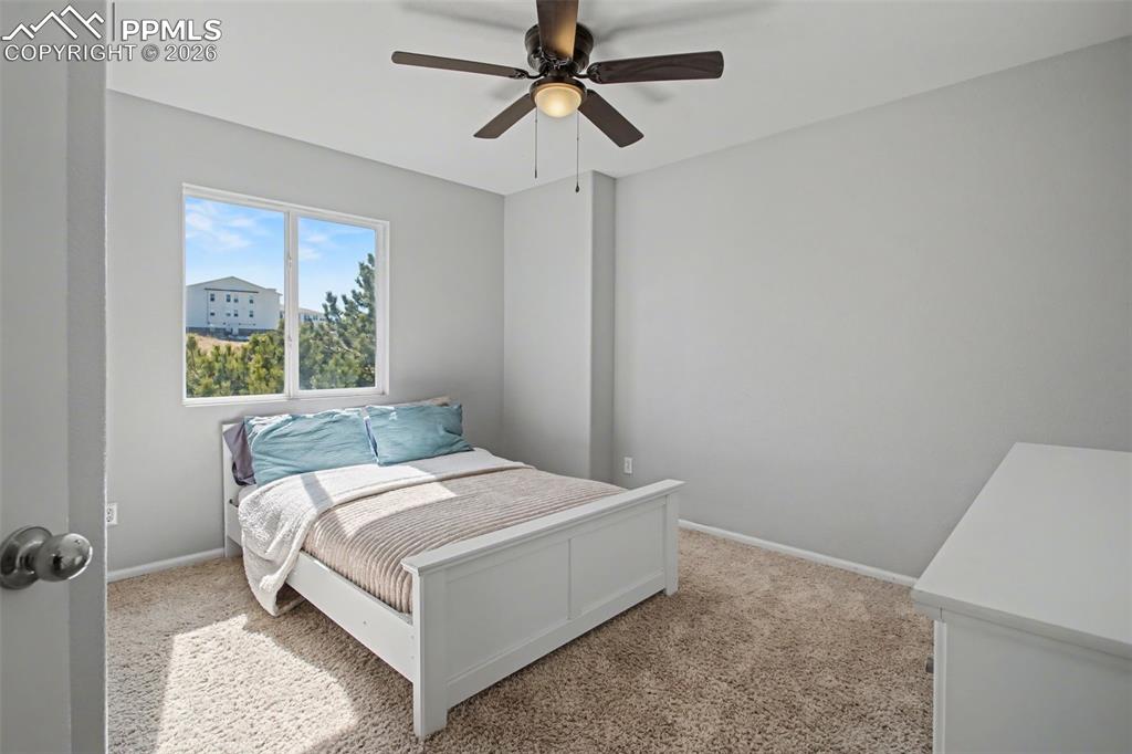 Image 28 of 36: Bedroom