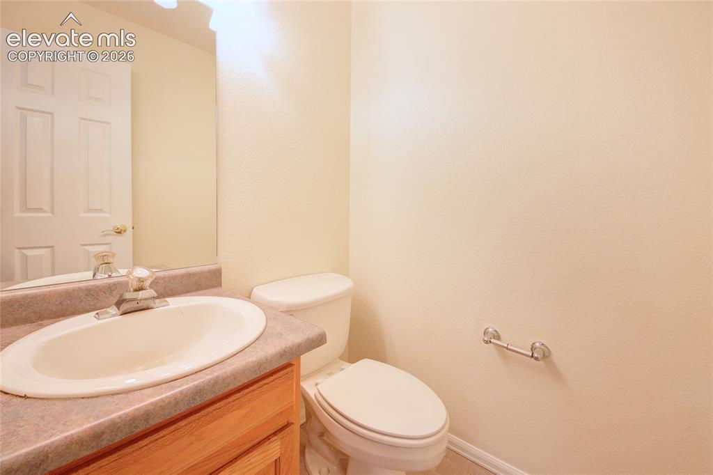 Image 29 of 36: Bathroom