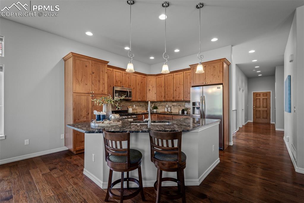 Image 16 of 49: Kitchen