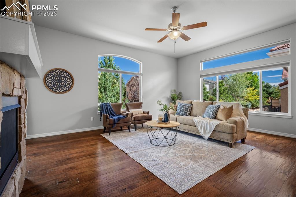 Image 5 of 49: Living Room