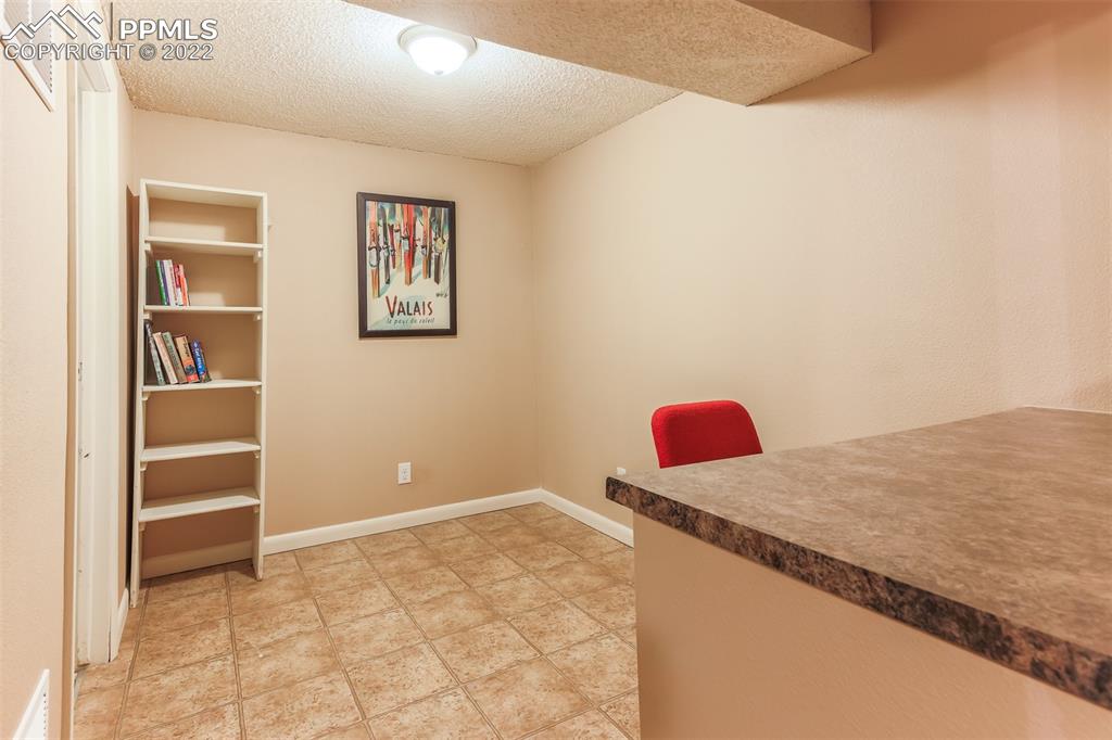 Listing 2536630, Image 23 of 31