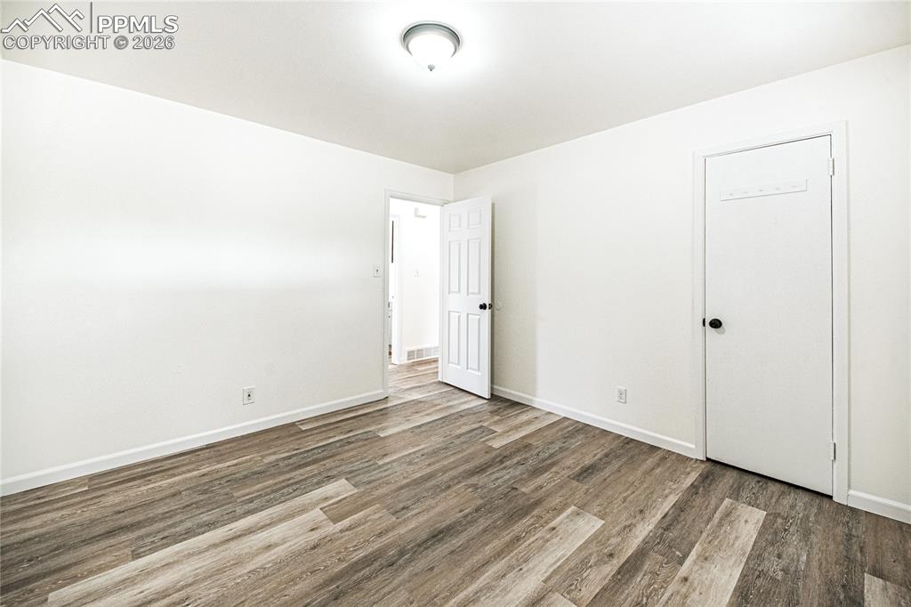 Image 11 of 29: Bedroom