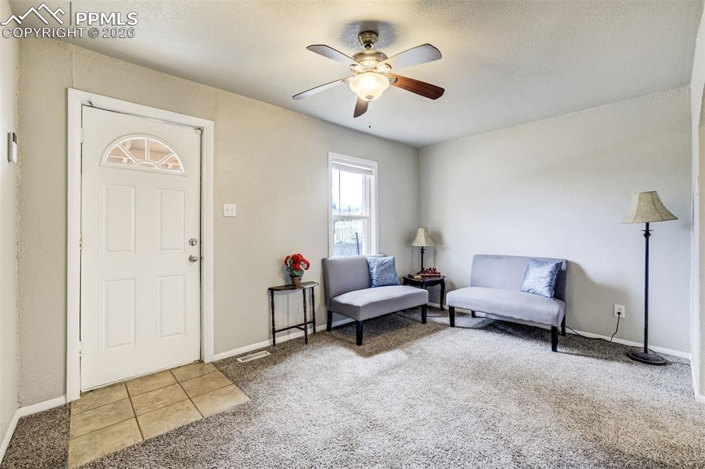 Image 10 of 43: Entry