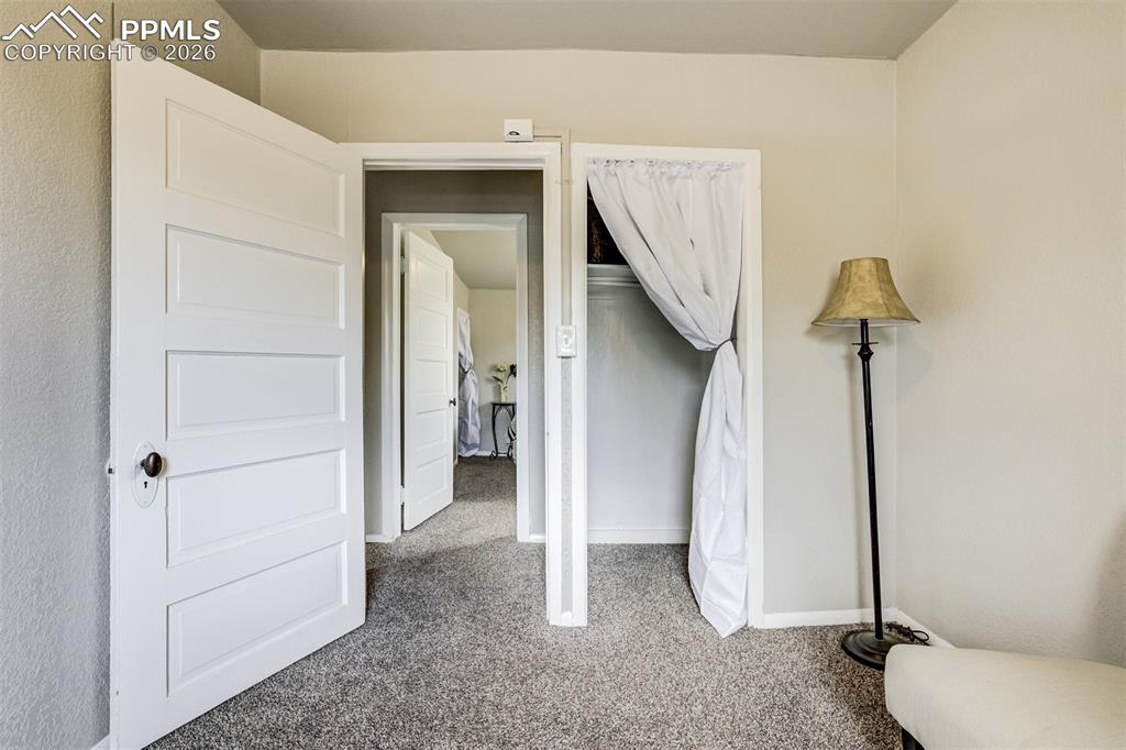 Image 31 of 43: Bedroom