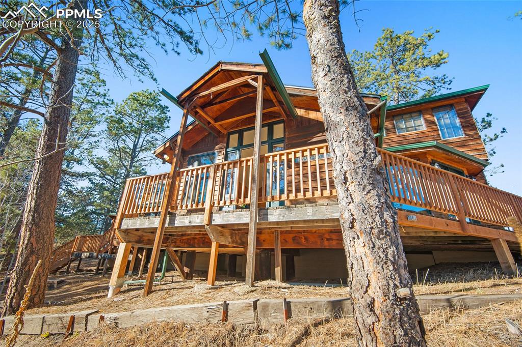 Image 40 of 42: Exterior Front