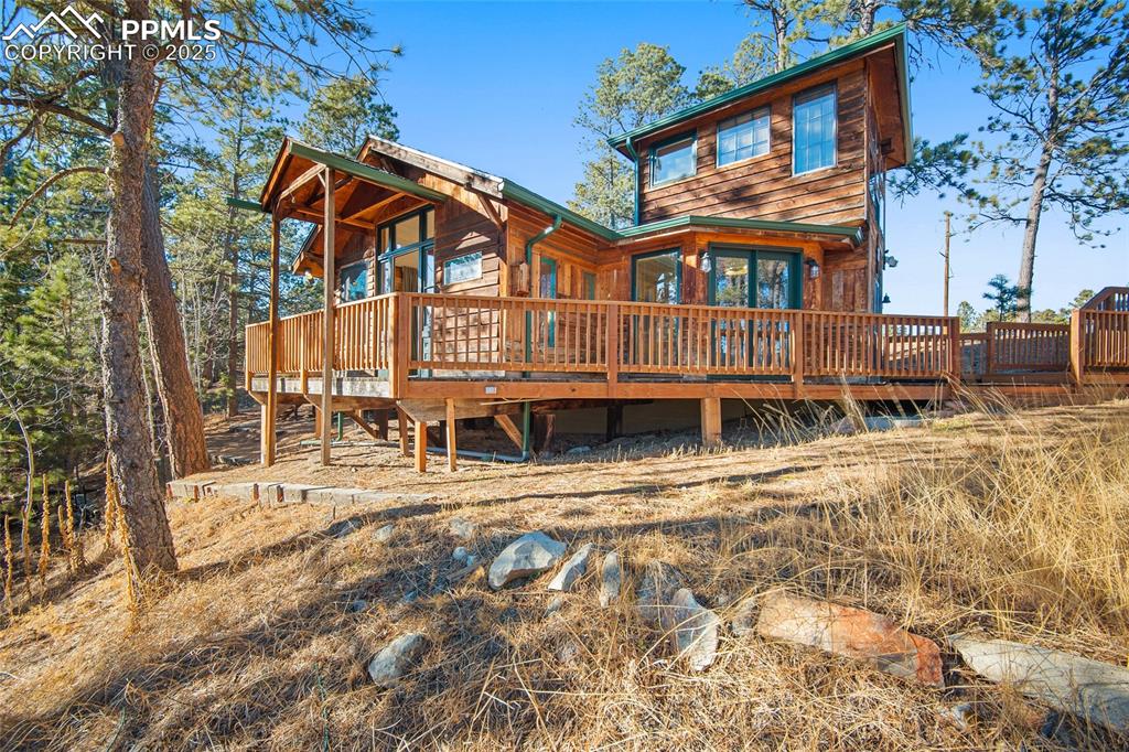 Image 41 of 42: Back of Structure