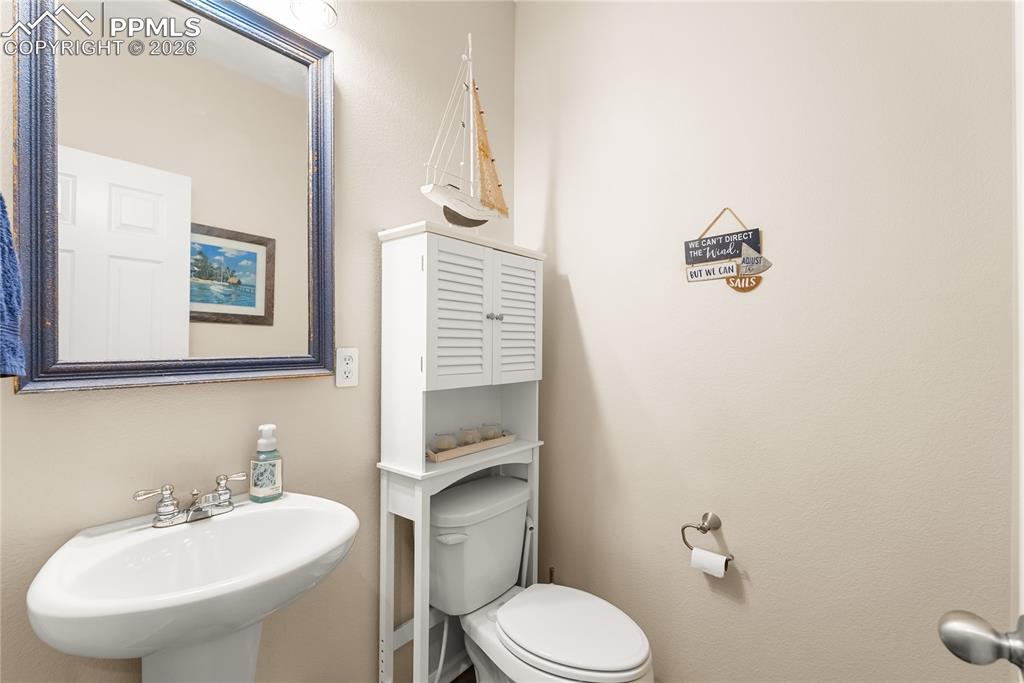 Image 10 of 29: Bathroom