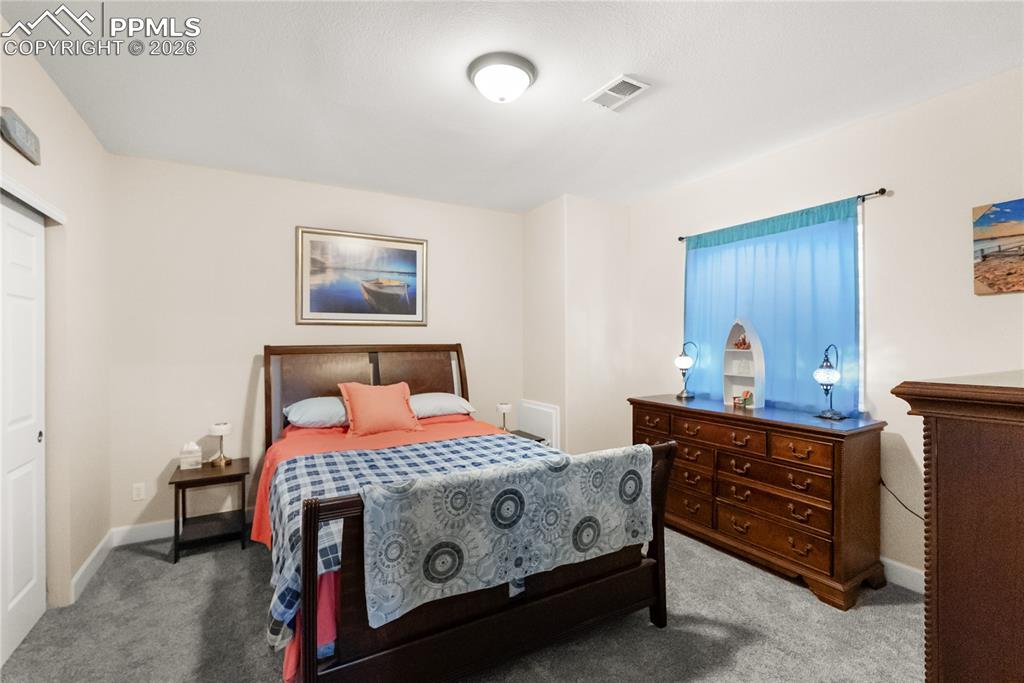 Image 15 of 29: Bedroom