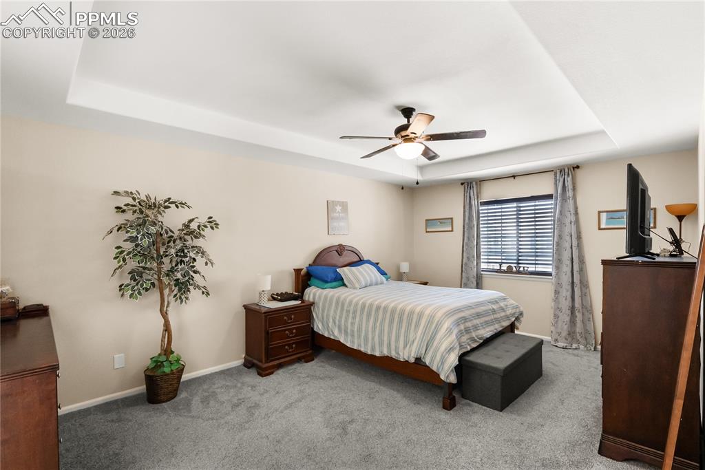 Image 20 of 29: Bedroom