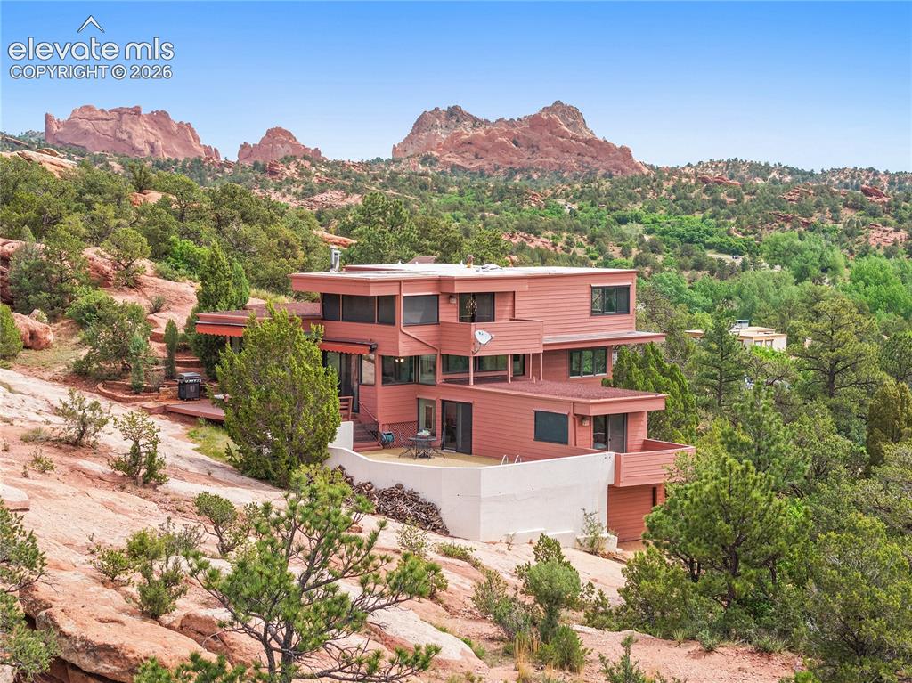 Image 2 of 47: Unmatched Views!