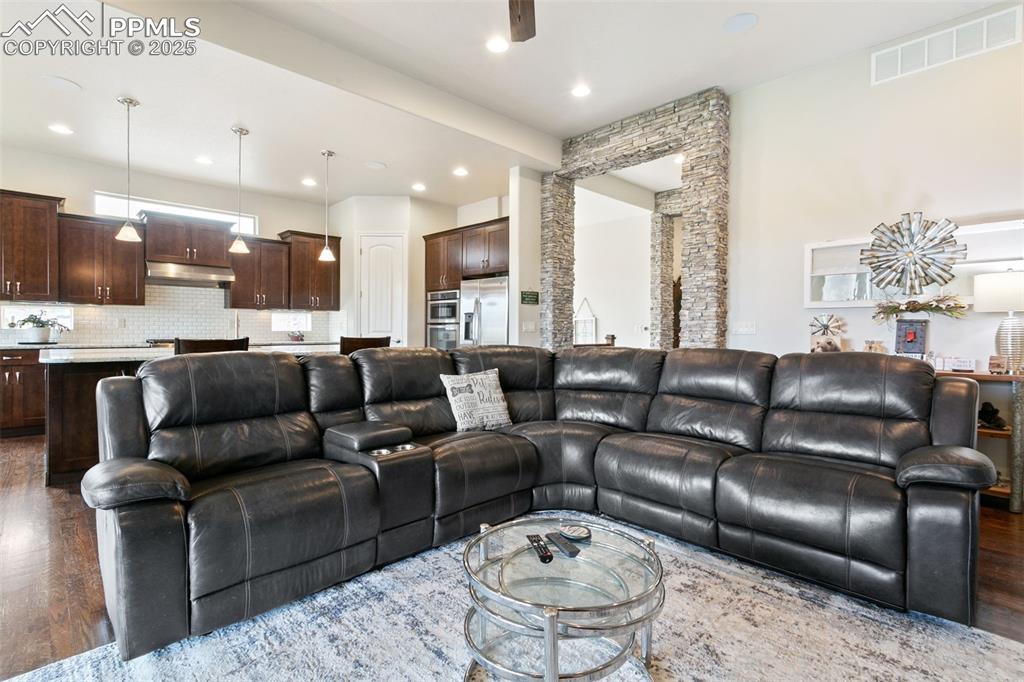 Image 5 of 44: Living Room