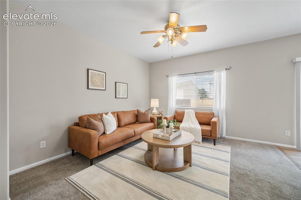 Image 19 of 44: Living Room