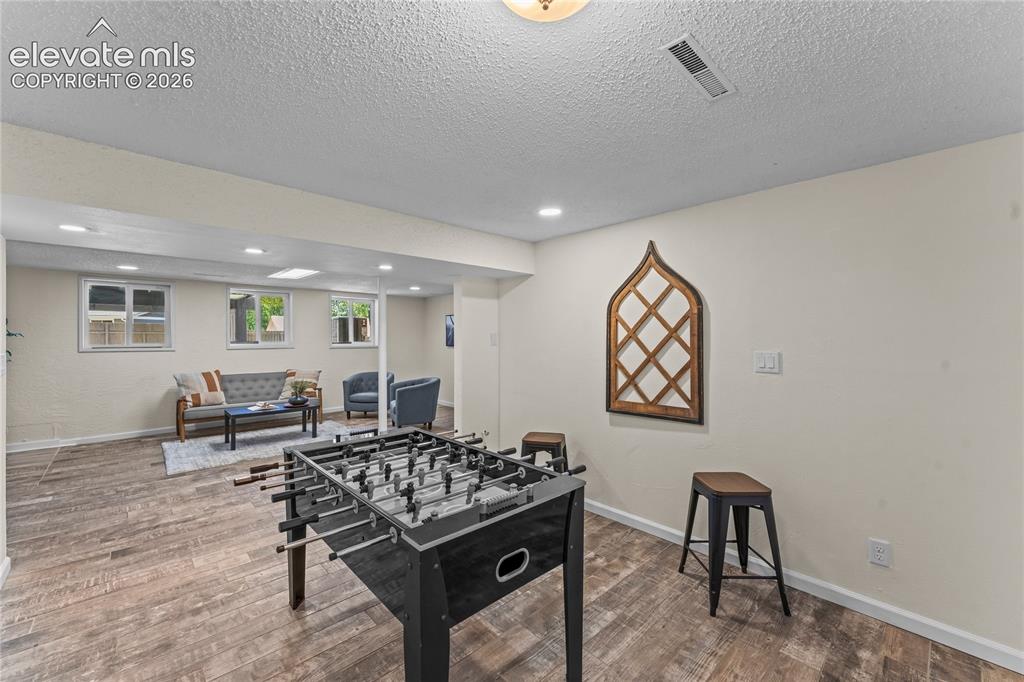 Image 19 of 30: Game Room