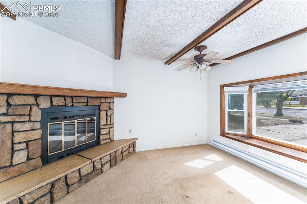 Image 9 of 28: Living Room