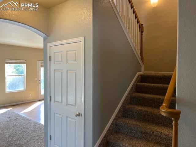 Listing 2544316, Image 2 of 31