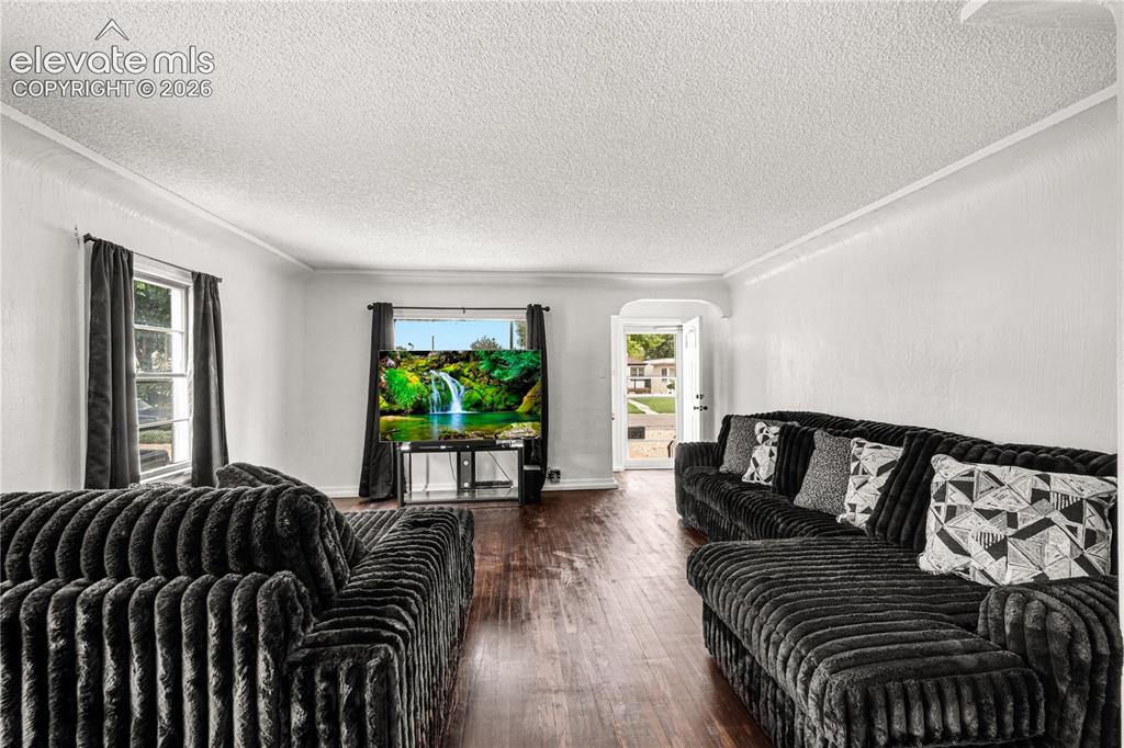 Image 9 of 29: Living Room
