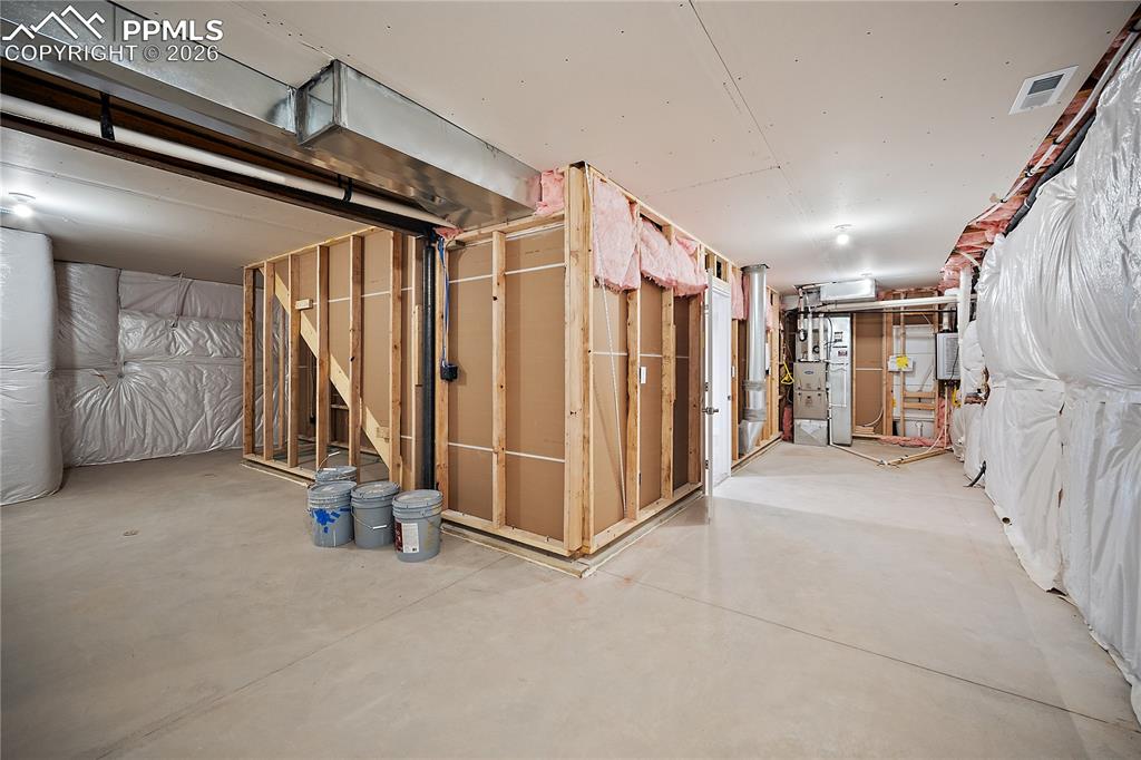 Image 29 of 33: Basement