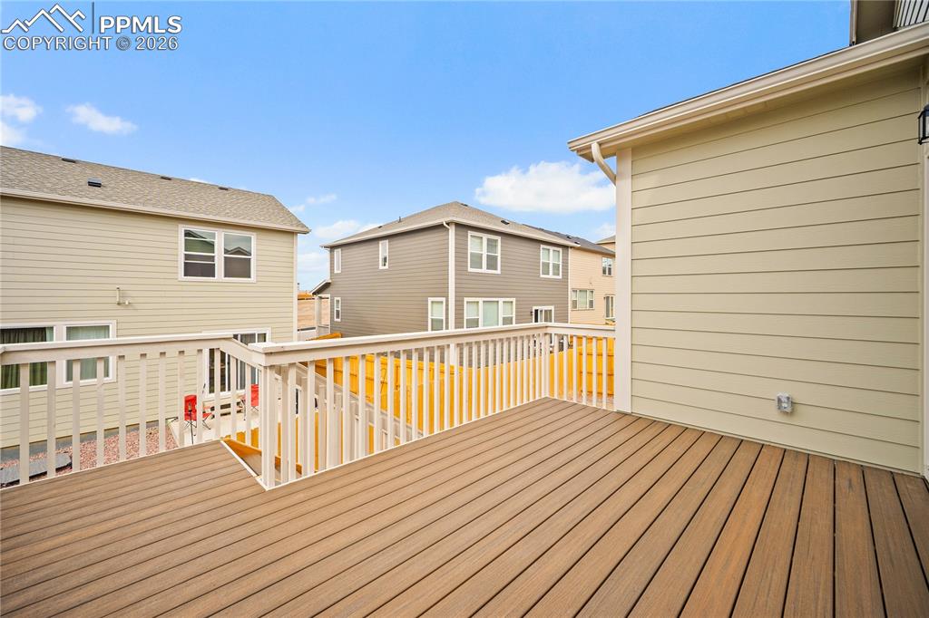 Image 31 of 33: Deck