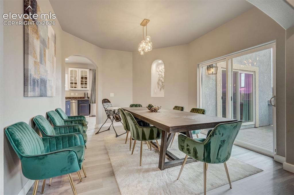 Image 6 of 49: Dining Area