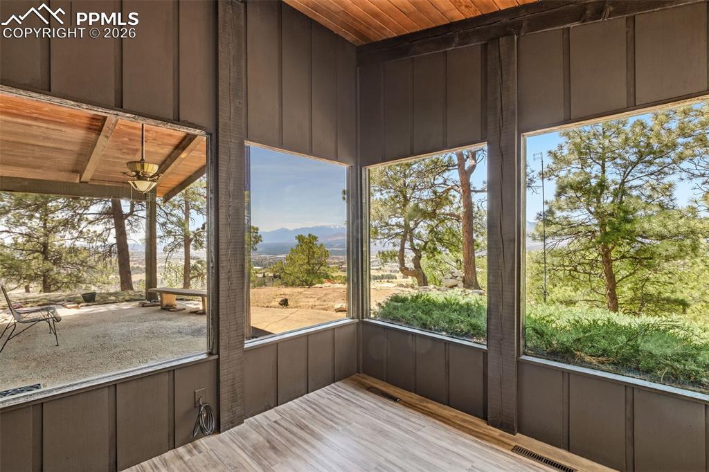 Image 13 of 44: Sun Room