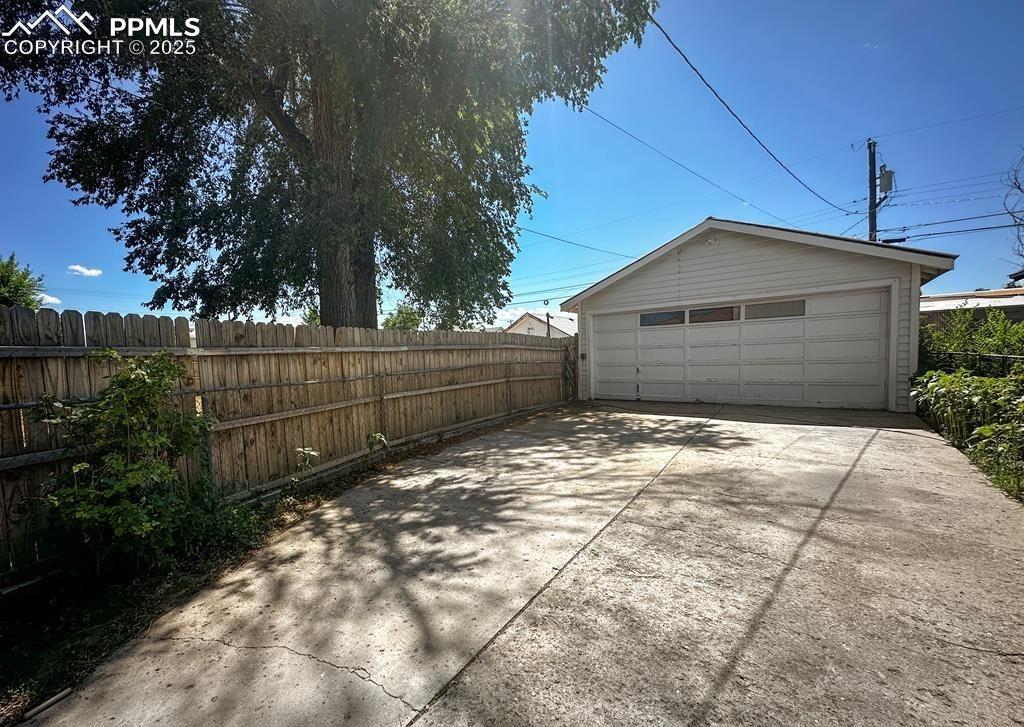 Image 16 of 19: View of detached garage