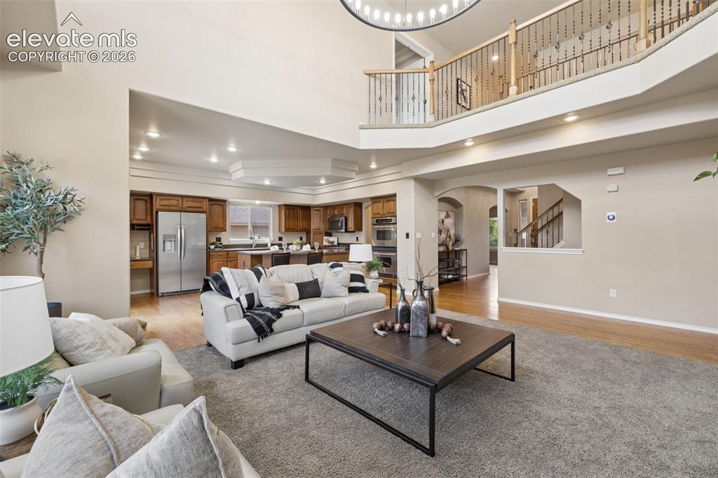 Image 8 of 50: Great Room