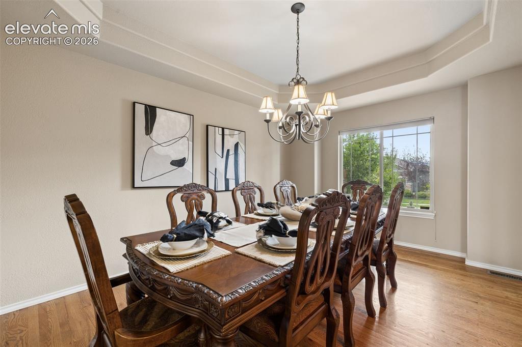 Image 9 of 50: Dining Room