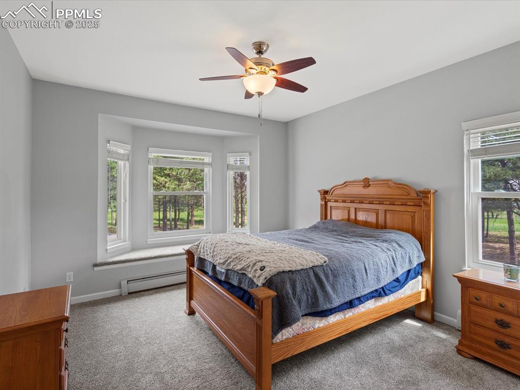 Image 13 of 31: Bedroom